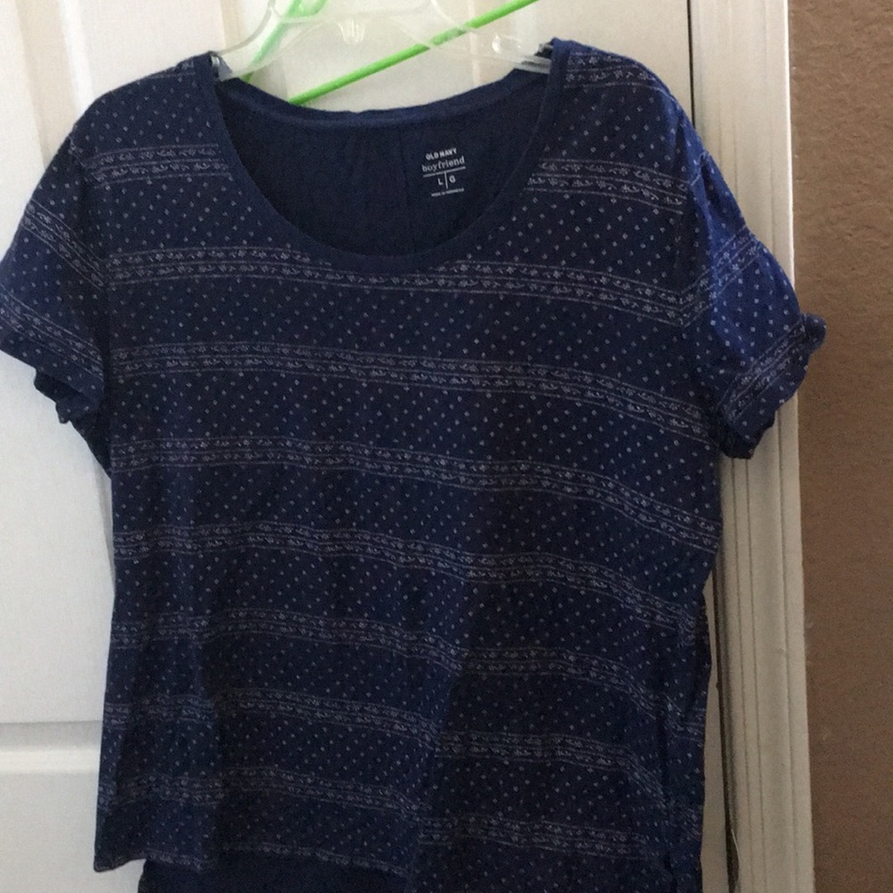 FINAL MARKDOWN Ladies old navy tee large